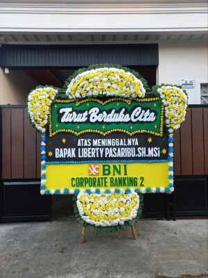 Papan Bunga Duka di Cipinang Cempedak