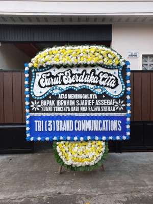 Papan Bunga Duka di Cipinang Cempedak
